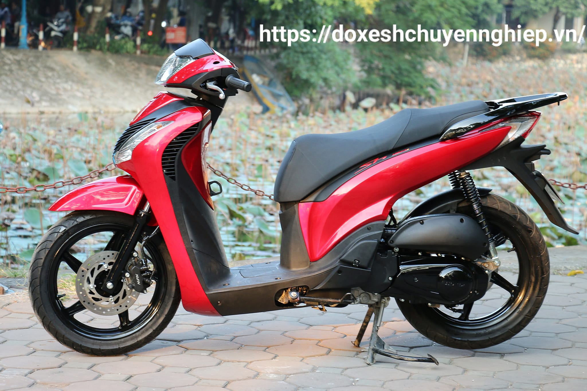 Image xe Honda SH VN 125i 150i 2016 2017 làm lên giống SH nhập Italia 150i  2010 2011 với dàn nhựa SH nhập tại TP HCM 5610  Độ vỏ xe SH